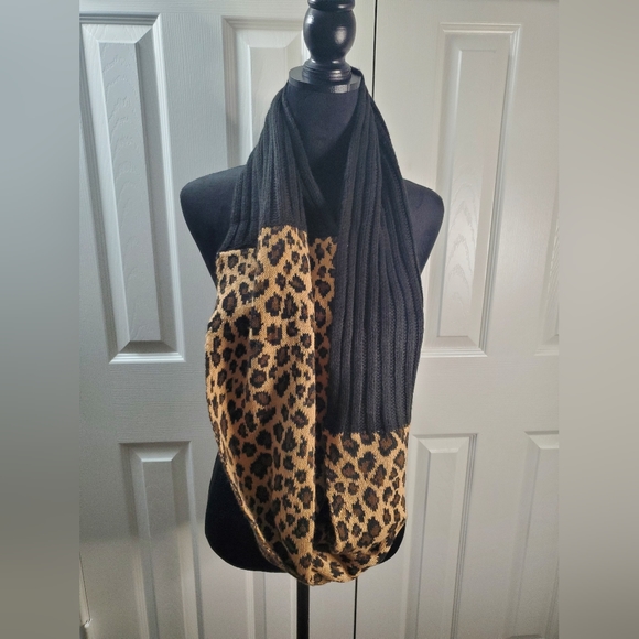 Leopard Print Infinity Scarf - Picture 2 of 2